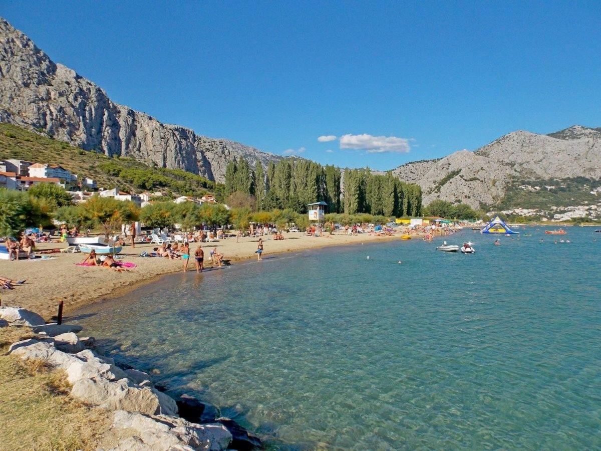 Apartments And Rooms Nikola Omiš Eksteriør bilde