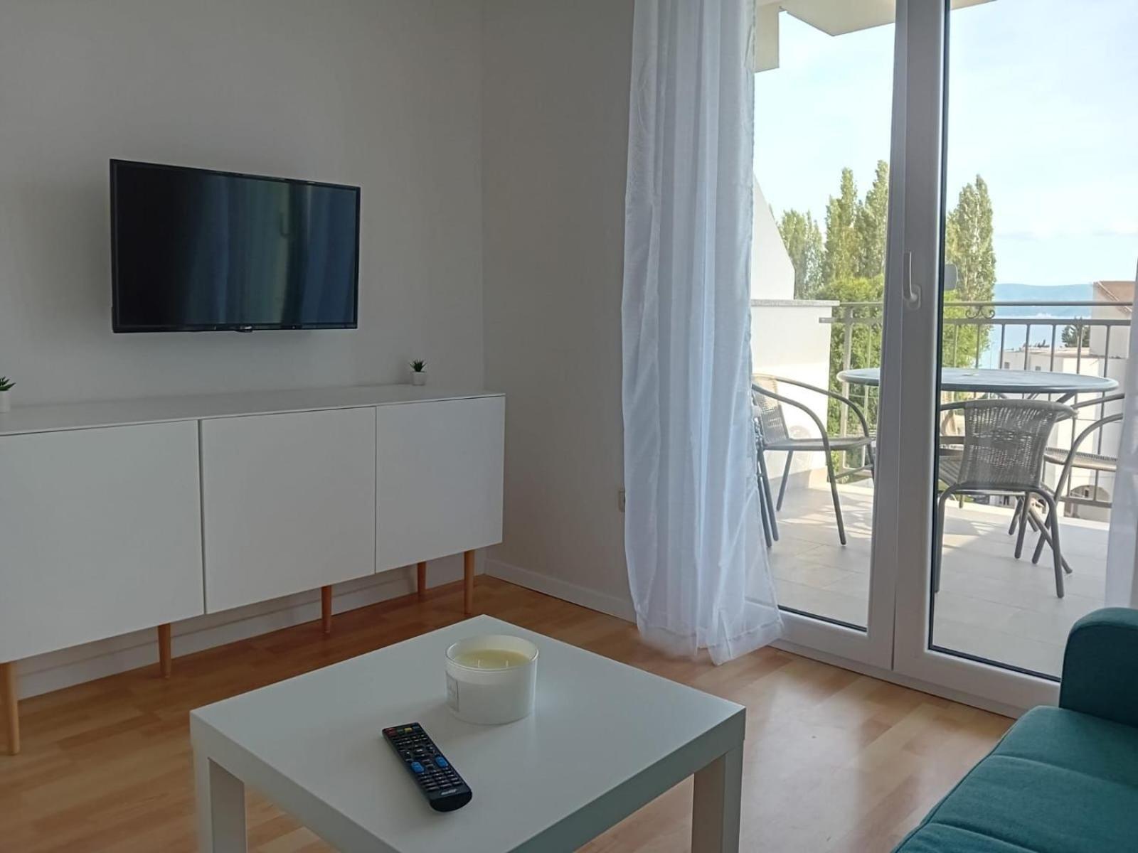 Apartments And Rooms Nikola Omiš Eksteriør bilde